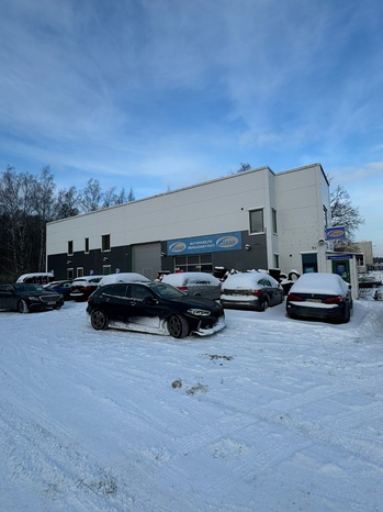 Kuva autohuoltoliikkeestä Autohuolto Kivimäki Espoo